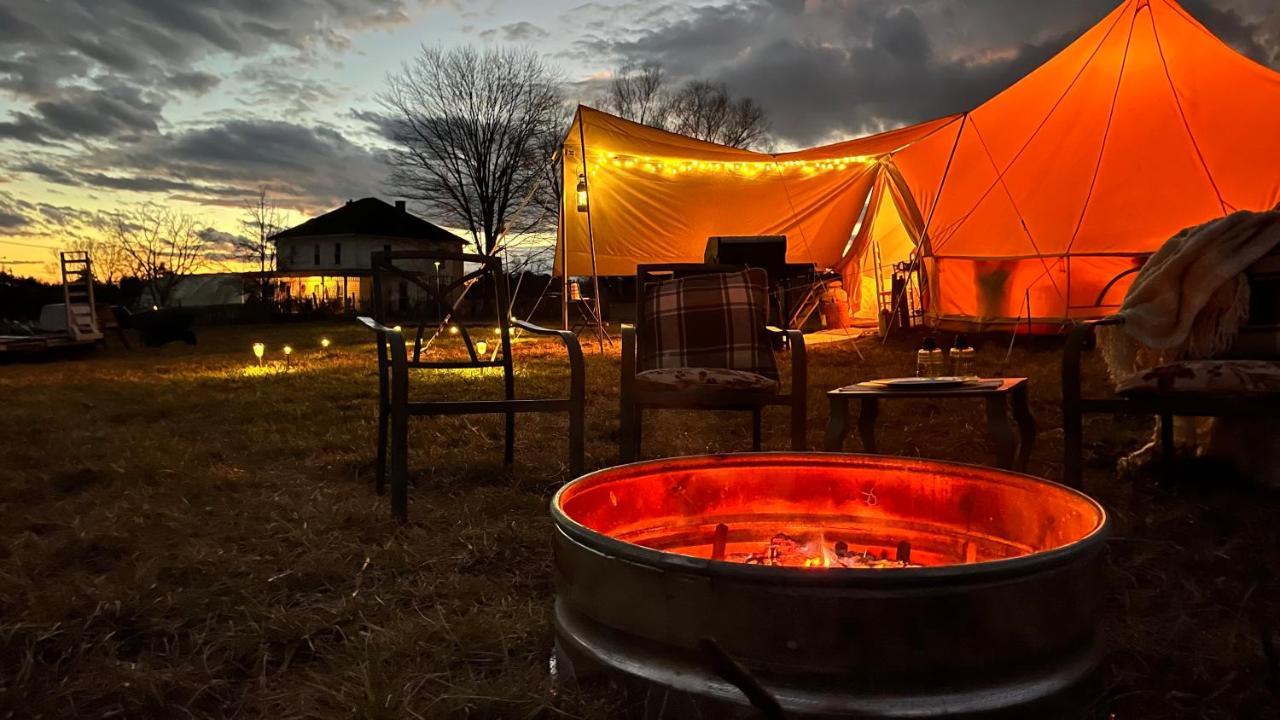 Shenandoah Valley Glamping - Amazing Views - Farm Edinburg Buitenkant foto